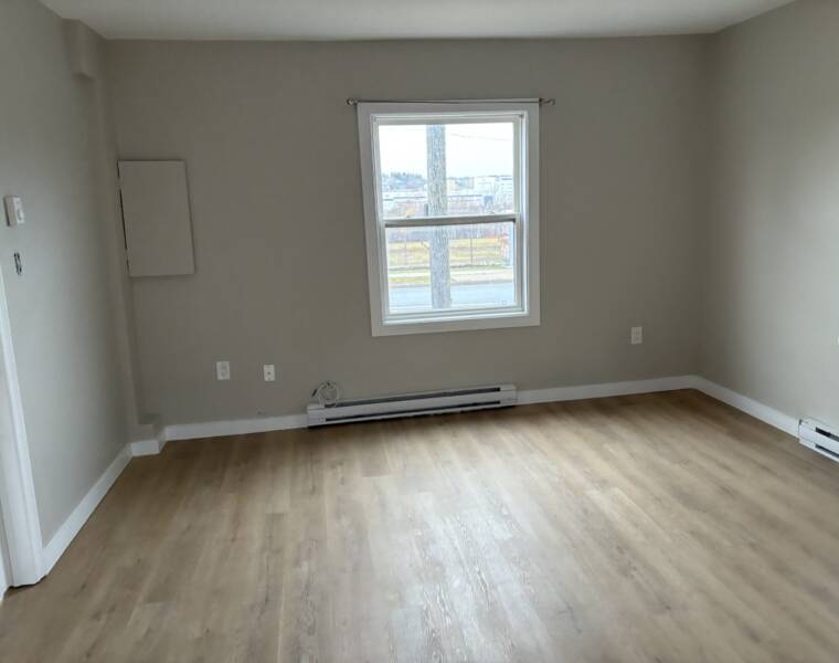 166 Windmill Road, Dartmouth, Nova Scotia B3A 1E6 Canada