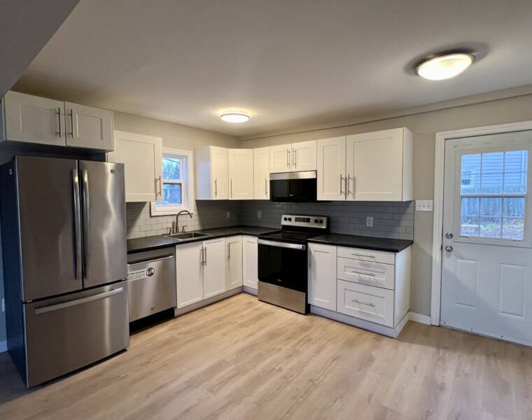 166 Windmill Road, Dartmouth, Nova Scotia B3A 1E6 Canada