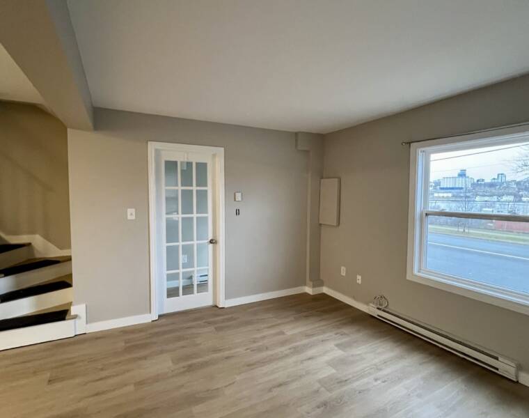 166 Windmill Road, Dartmouth, Nova Scotia B3A 1E6 Canada