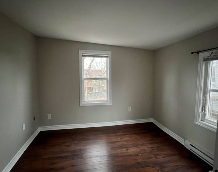 166 Windmill Road, Dartmouth, Nova Scotia B3A 1E6 Canada