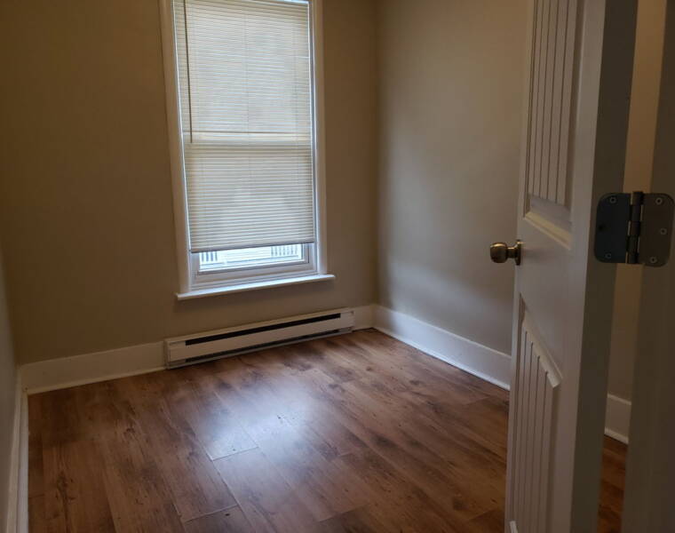1/89 Fairbanks Street, Dartmouth, Nova Scotia B3A 1C5 Canada