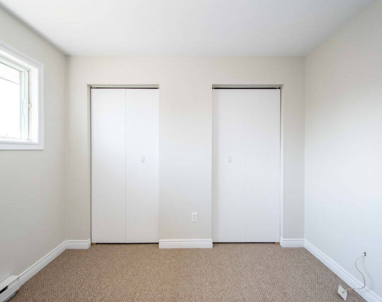 84 Pondicherry Crescent, Dartmouth, Nova Scotia B2W 5C5 Canada