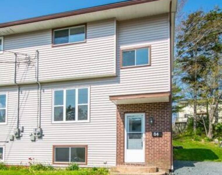 84 Pondicherry Crescent, Dartmouth, Nova Scotia B2W 5C5 Canada