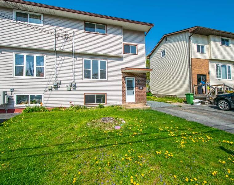 84 Pondicherry Crescent, Dartmouth, Nova Scotia B2W 5C5 Canada