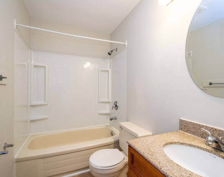 84 Pondicherry Crescent, Dartmouth, Nova Scotia B2W 5C5 Canada