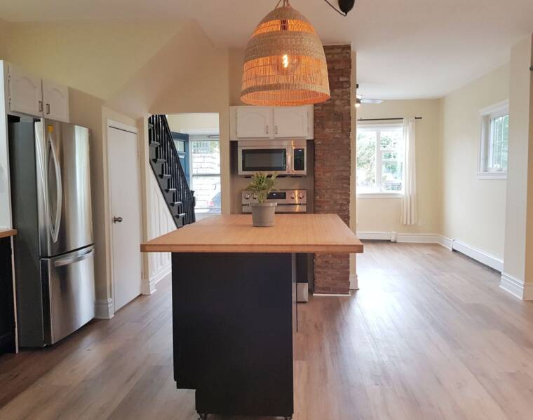 50 Victoria Road, Dartmouth, Nova Scotia B2Y 2V9 Canada