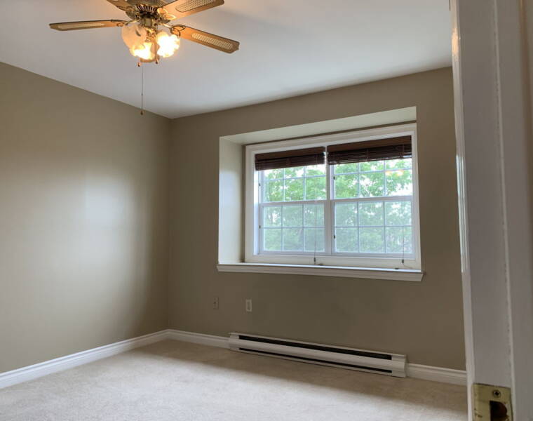 11 Collins Grove Ridge, Dartmouth, Nova Scotia B2W 5Y2 Canada