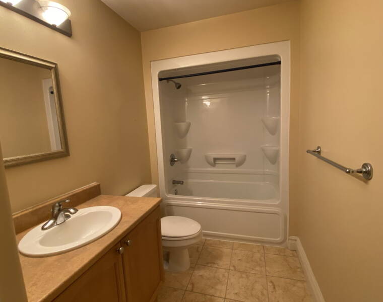 106/116 Larry Uteck Boulevard, Halifax, Nova Scotia B3M 4Y1 Canada
