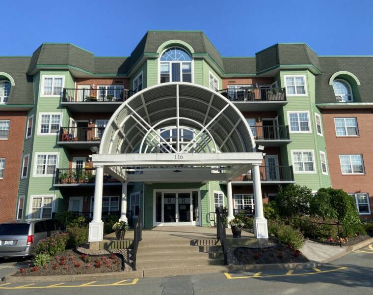 106/116 Larry Uteck Boulevard, Halifax, Nova Scotia B3M 4Y1 Canada