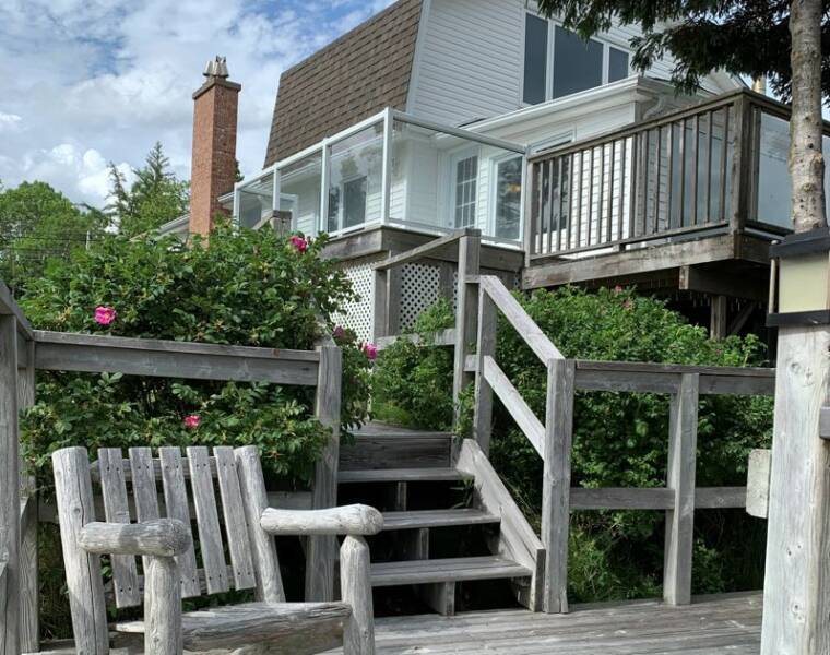 9140 St. Margaret's Bay Road, Hubbards, Nova Scotia B0J 1T0 Canada