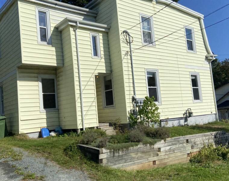 B/19 Erskine Street, Dartmouth, Nova Scotia B2Y 1P6 Canada