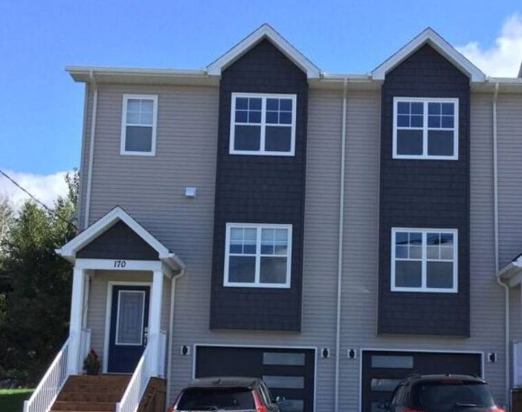 172 Nadia Drive, Dartmouth, Nova Soctia B3A 0A8 Canada