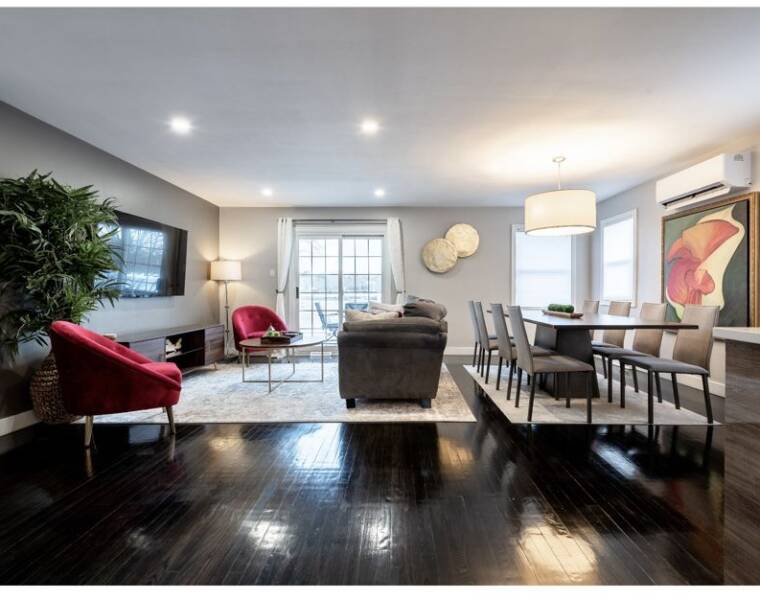204 Albro Lake Road, Dartmouth, Nova Scotia B3A 3Z2 Canada