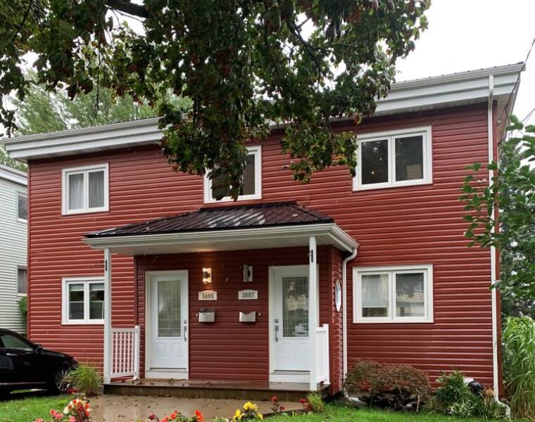 Main/3805 Kencrest Avenue, Halifax, Nova Scotia B3K 3L4 Canada