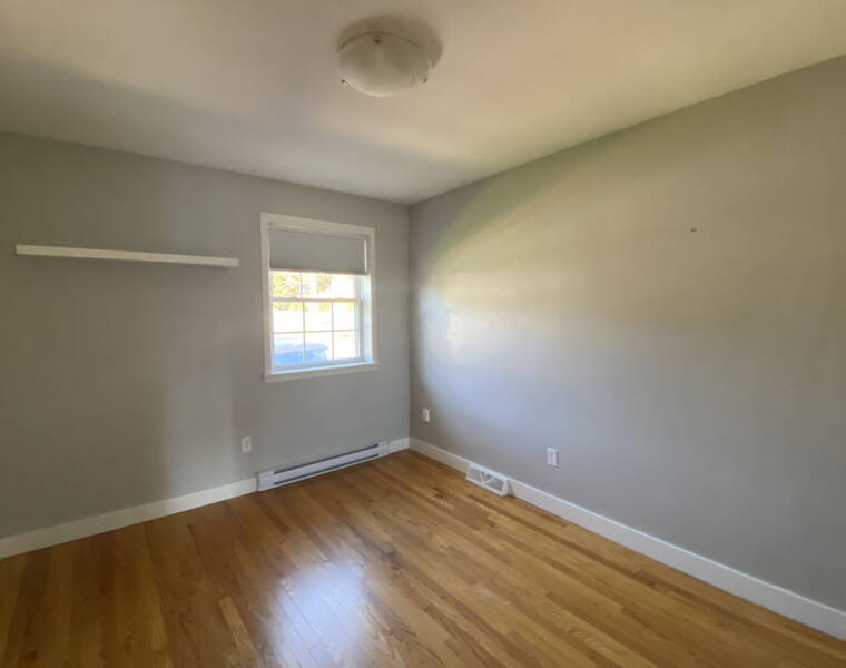 206 Albro Lake Road, Dartmouth, Nova Scotia B3A 3Z2 Canada