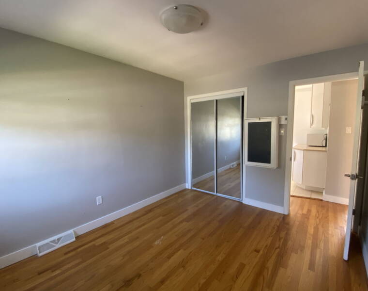 206 Albro Lake Road, Dartmouth, Nova Scotia B3A 3Z2 Canada
