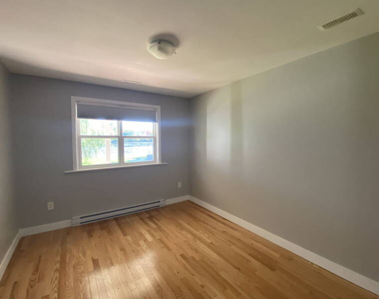 206 Albro Lake Road, Dartmouth, Nova Scotia B3A 3Z2 Canada