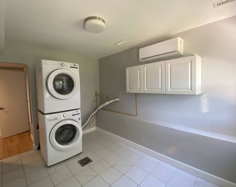 206 Albro Lake Road, Dartmouth, Nova Scotia B3A 3Z2 Canada