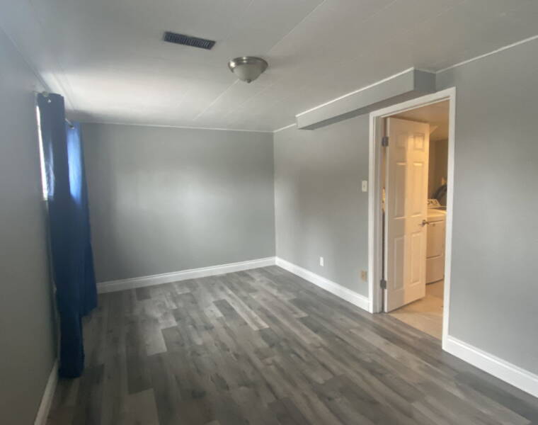 14 Armbro Lane, Dartmouth, Nova Scotia B2V 1N8 Canada