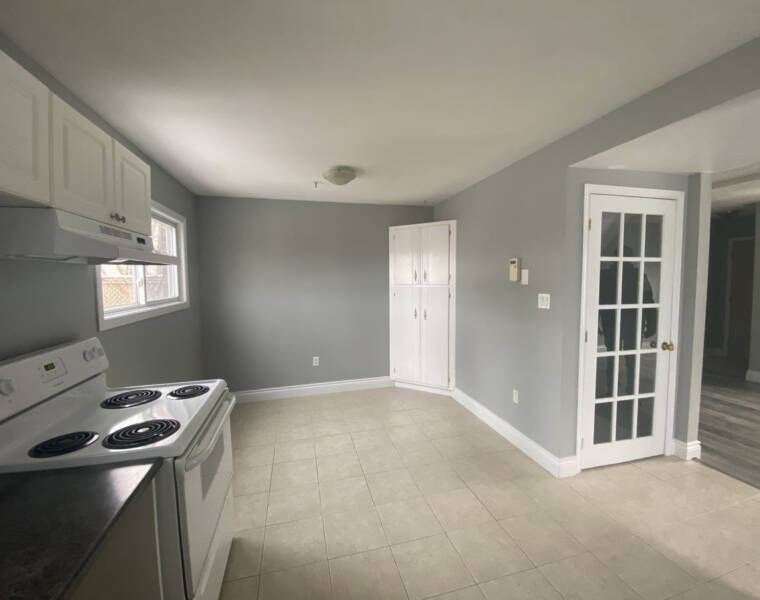 14 Armbro Lane, Dartmouth, Nova Scotia B2V 1N8 Canada