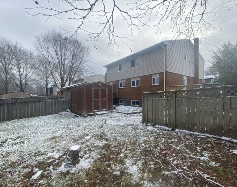 14 Armbro Lane, Dartmouth, Nova Scotia B2V 1N8 Canada
