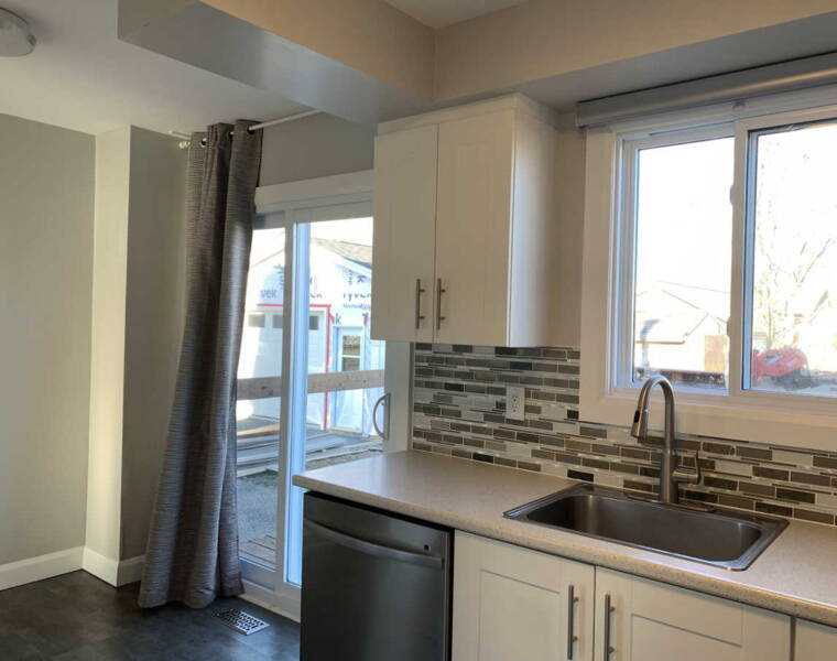 21 Shrewsbury Road, Dartmouth, Nova Scotia B2V 1R6 Canada