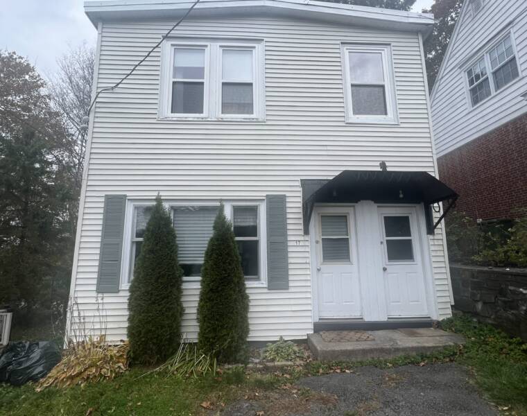 Main/17A MacKay Street, Dartmouth, Nova Scotia B2Y 1R3 Canada