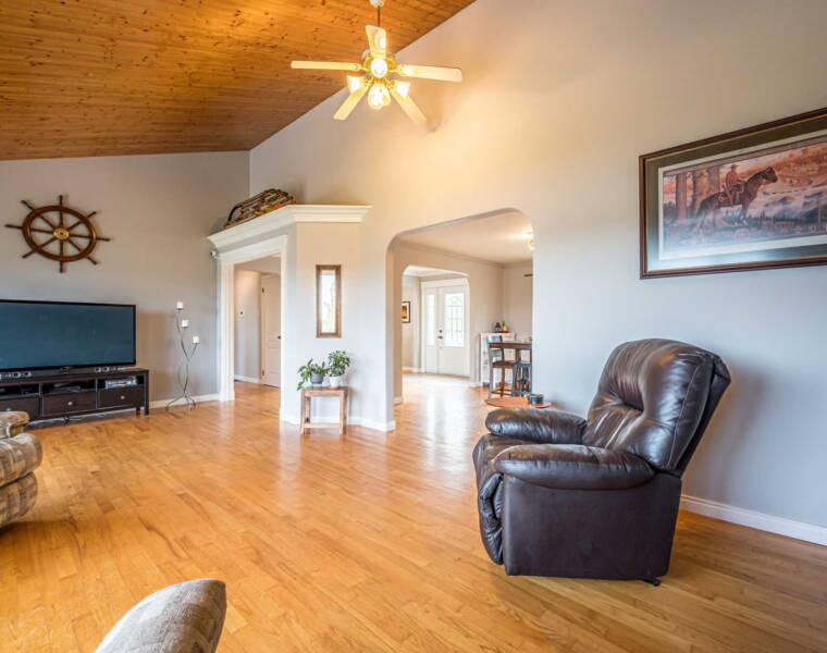 1724 Crowell Road, East Lawrencetown, Nova Scotia B2Z 1N7 Canada