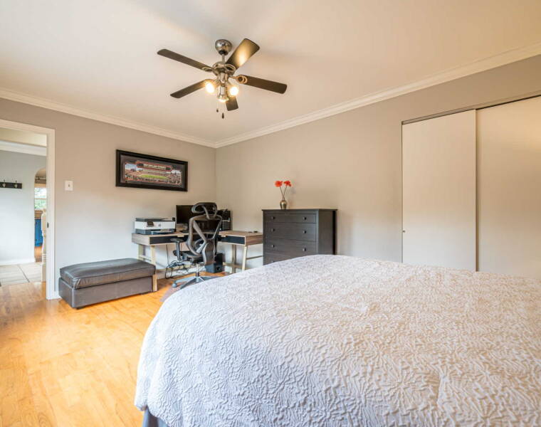 1724 Crowell Road, East Lawrencetown, Nova Scotia B2Z 1N7 Canada