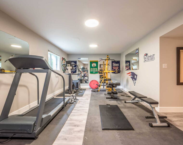 1724 Crowell Road, East Lawrencetown, Nova Scotia B2Z 1N7 Canada