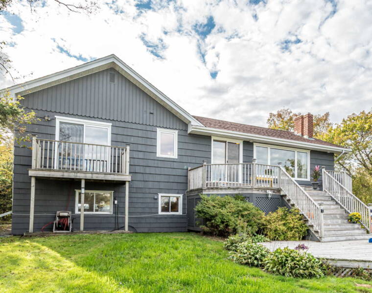 1724 Crowell Road, East Lawrencetown, Nova Scotia B2Z 1N7 Canada