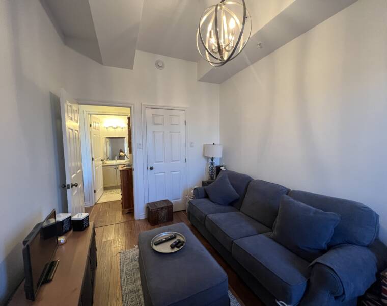 202/108 Ochterloney Street, Dartmouth, Nova Scotia B2Y 1C7 Canada