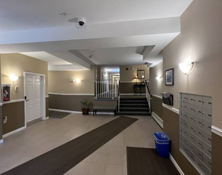 202/108 Ochterloney Street, Dartmouth, Nova Scotia B2Y 1C7 Canada