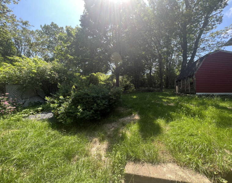 80 Fenwick Street, Dartmouth, Nova Scotia B2Y 2J6 Canada