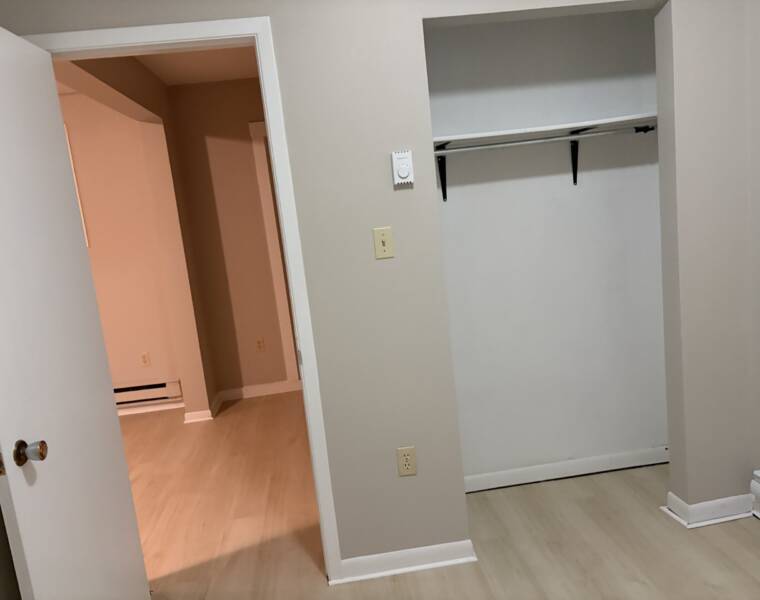 001/33 McFatridge Road, Halifax, Nova Scotia B3N 2R2 Canada