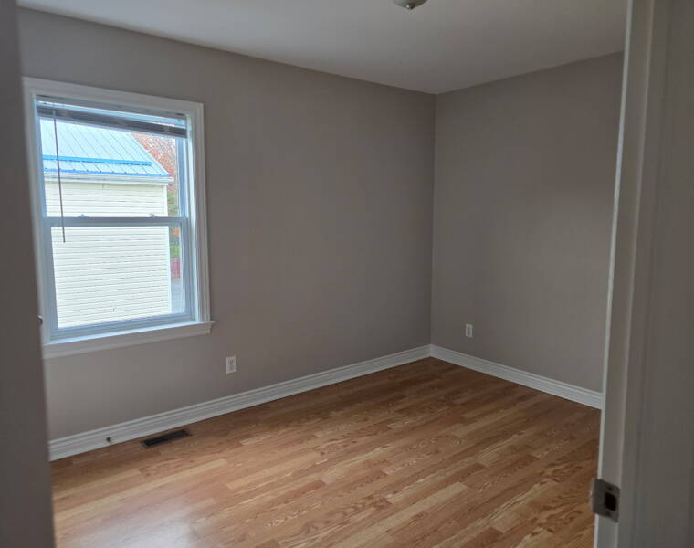 3/108 Albro Lake Road, Dartmouth, Nova Scotia B3A 3Y9 Canada