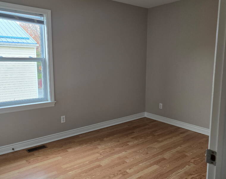 3/108 Albro Lake Road, Dartmouth, Nova Scotia B3A 3Y9 Canada