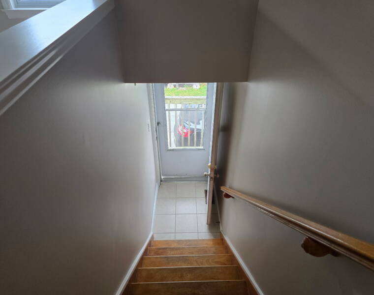 3/108 Albro Lake Road, Dartmouth, Nova Scotia B3A 3Y9 Canada