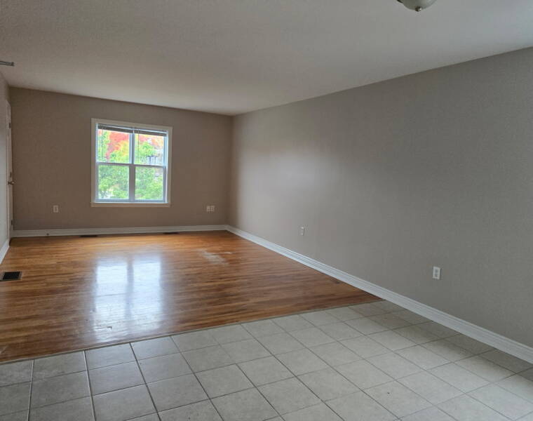 3/108 Albro Lake Road, Dartmouth, Nova Scotia B3A 3Y9 Canada