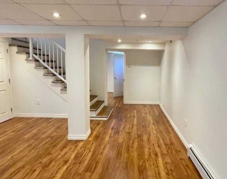 Main/282 Bedford Highway, Halifax, Nova Scotia B3M 2K6 Canada