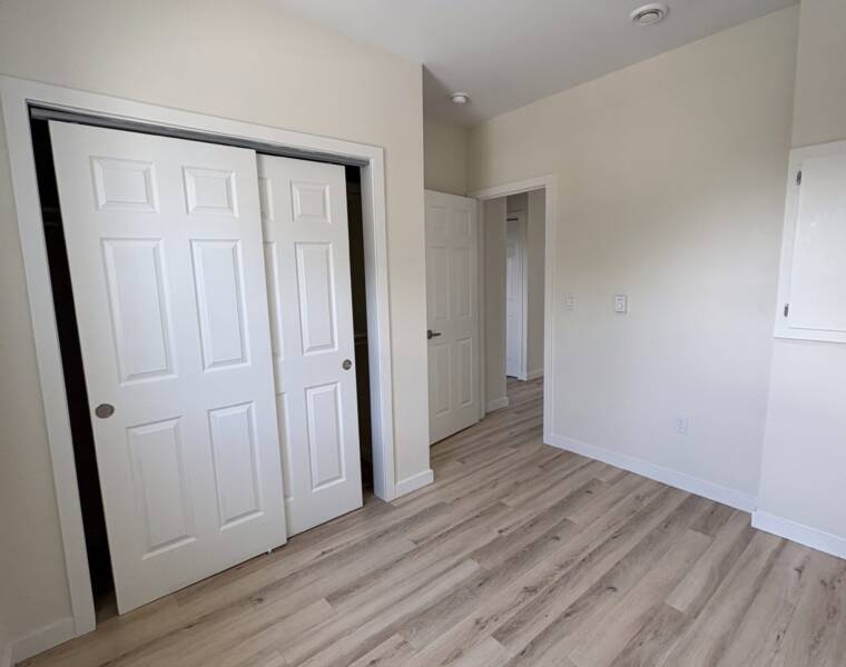 B/19 Elmwood Avenue, Dartmouth, Nova Scotia B3A 3E3 Canada
