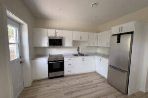 B/19 Elmwood Avenue, Dartmouth, Nova Scotia B3A 3E3 Canada
