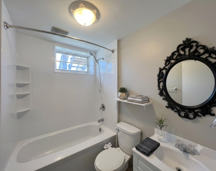 3547 Acadia Street, Halifax, Nova Scotia B3K 3P3 Canada