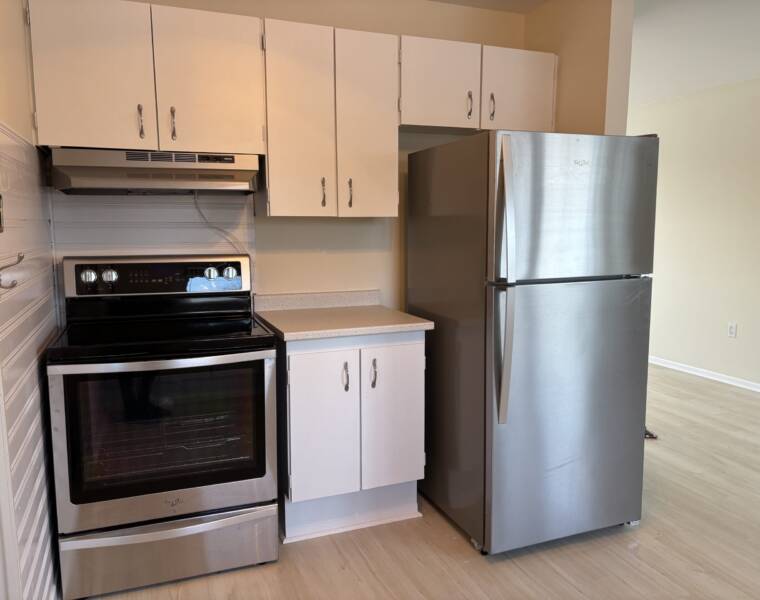 19A Crystal Drive, Dartmouth, Nova Scotia B3A 4L3 Canada