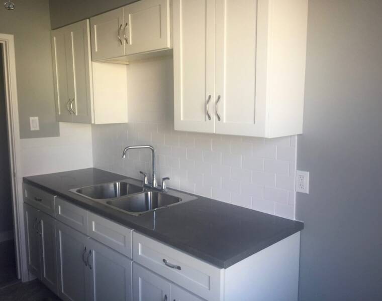 1/10 Mitchell St, Dartmouth, Nova Scotia B3A 3C9 Canada