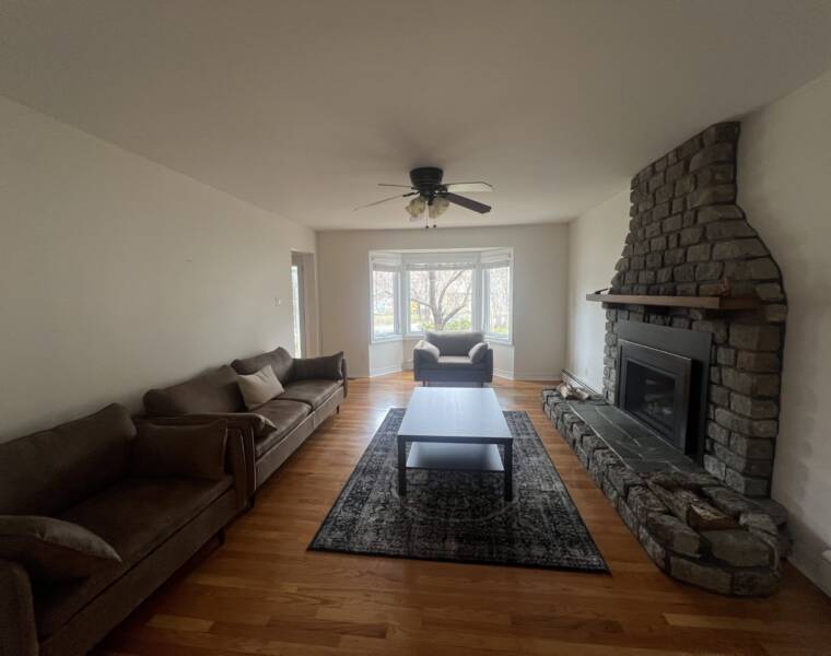 62 Union Street, Bedford, Nova Scotia B4A 2B5 Canada