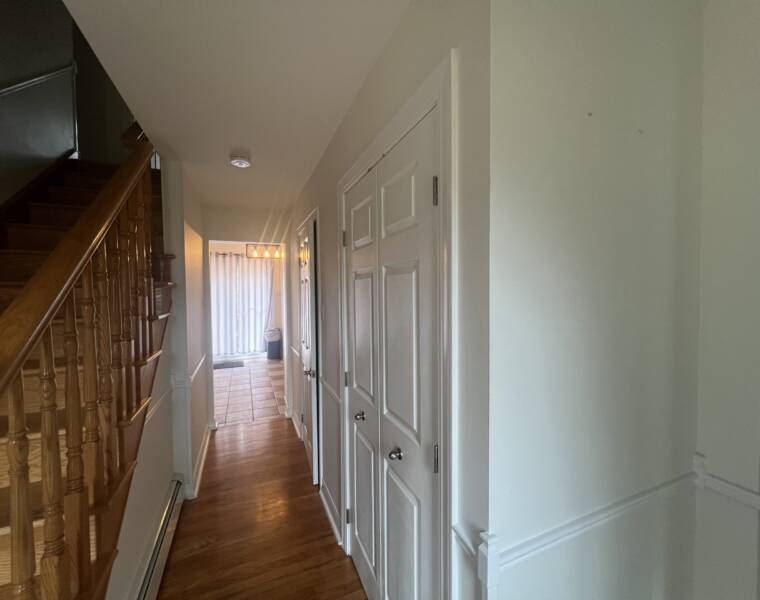 62 Union Street, Bedford, Nova Scotia B4A 2B5 Canada