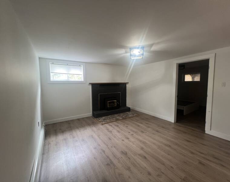 62 Union Street, Bedford, Nova Scotia B4A 2B5 Canada