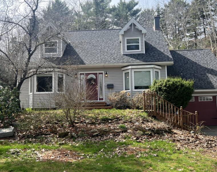 62 Union Street, Bedford, Nova Scotia B4A 2B5 Canada
