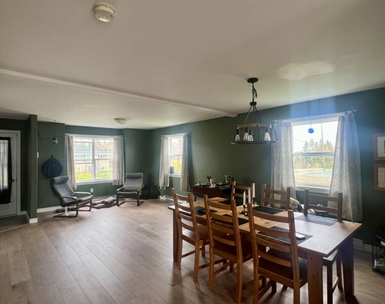 499 Cow Bay Road, Dartmouth, Nova Scotia B3G 1J6 Canada